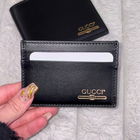 Black and Gold Card Holder - Picture 3 of 4